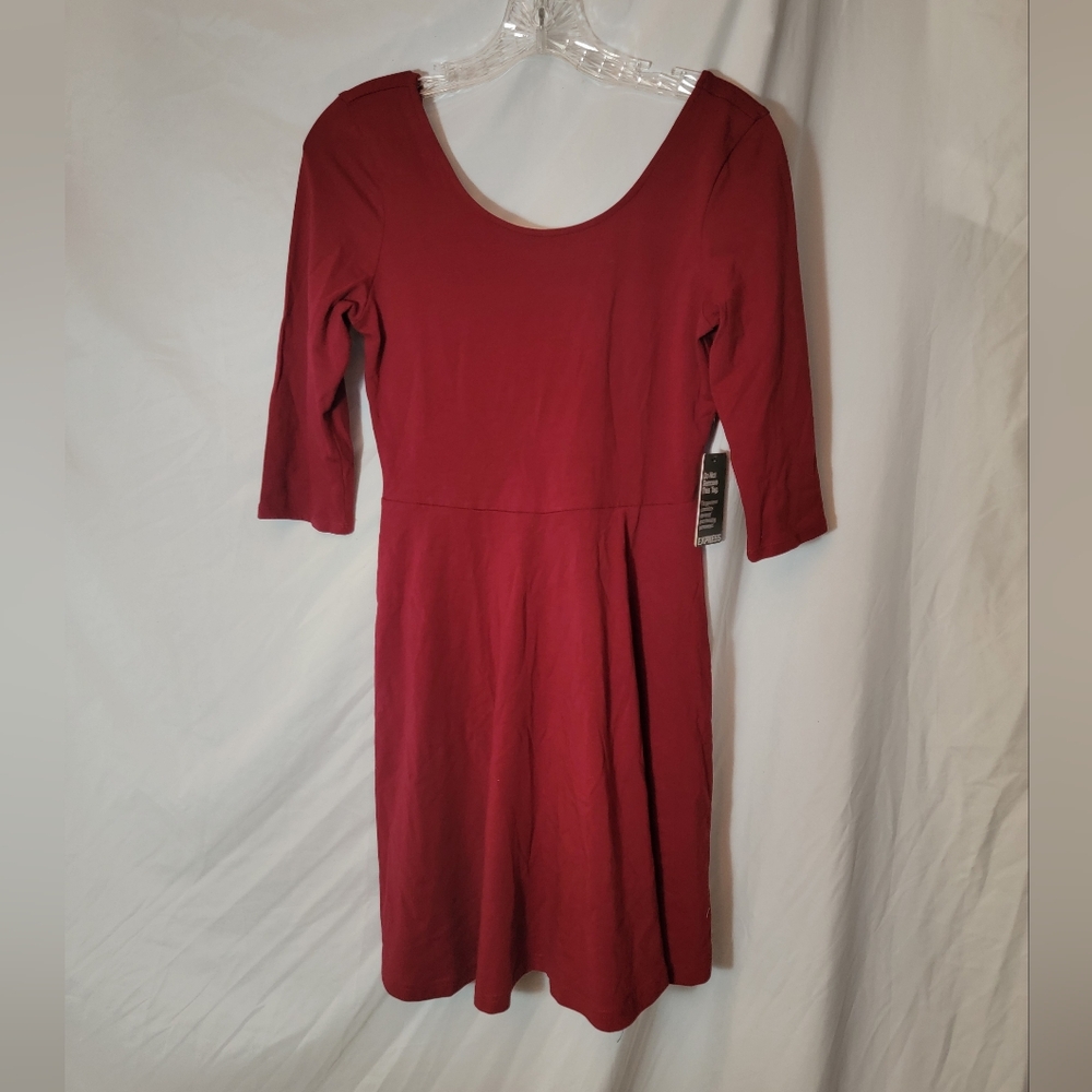 Women's Express Midi Dress Size Small Red NWT Knee Length 3/4 Sleeve